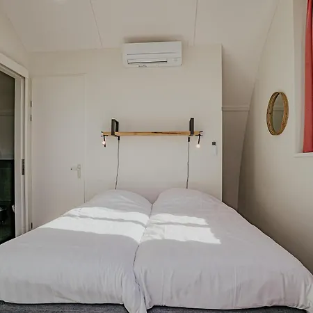 Holiday home 3 Bedroom Stunning In Uitgeest