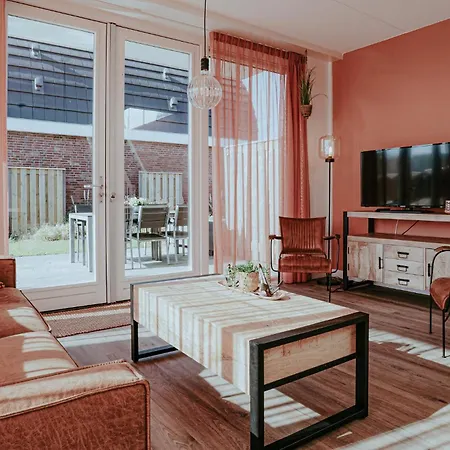 3 Bedroom Stunning In Holiday home Uitgeest
